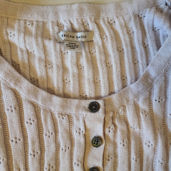 Ladies top - Picture 3 of 3